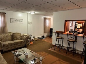 6356 Tuscarawas Rd, Unit A in Midland, PA - Foto de edificio - Building Photo