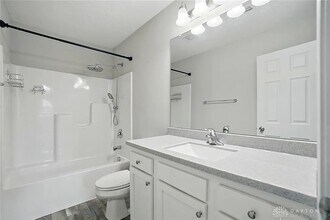 720 Diamond Loop in Middletown, OH - Building Photo - Building Photo
