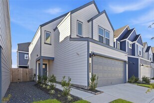 3022 La Latina Dr in Houston, TX - Building Photo