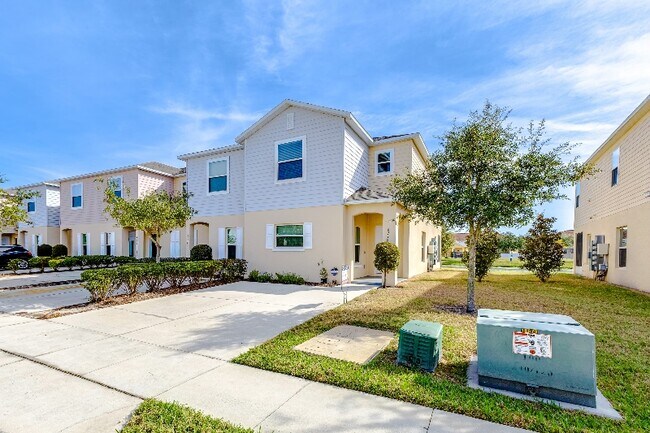 property at 4778 Coral Castle Dr.