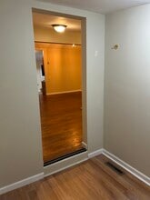 53 Woodland Rd in Guilford, CT - Building Photo - Building Photo