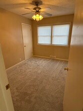 711 S 68th Ave in Omaha, NE - Building Photo - Building Photo