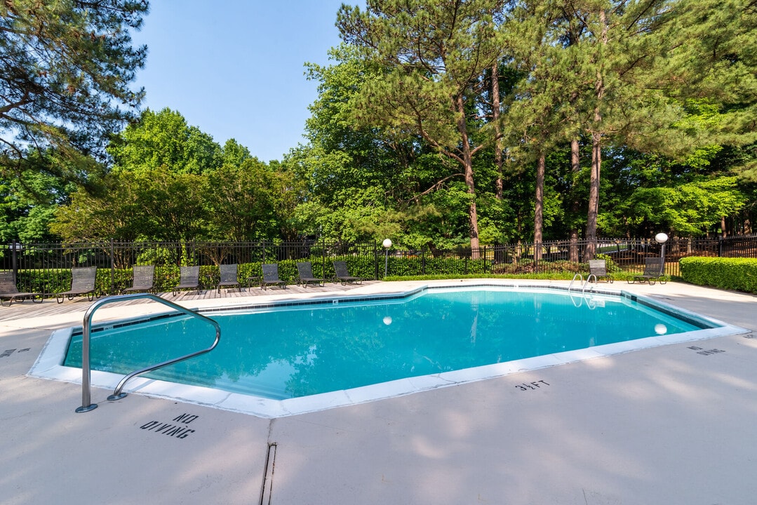 Woodlake Downs in Raleigh, NC - Building Photo