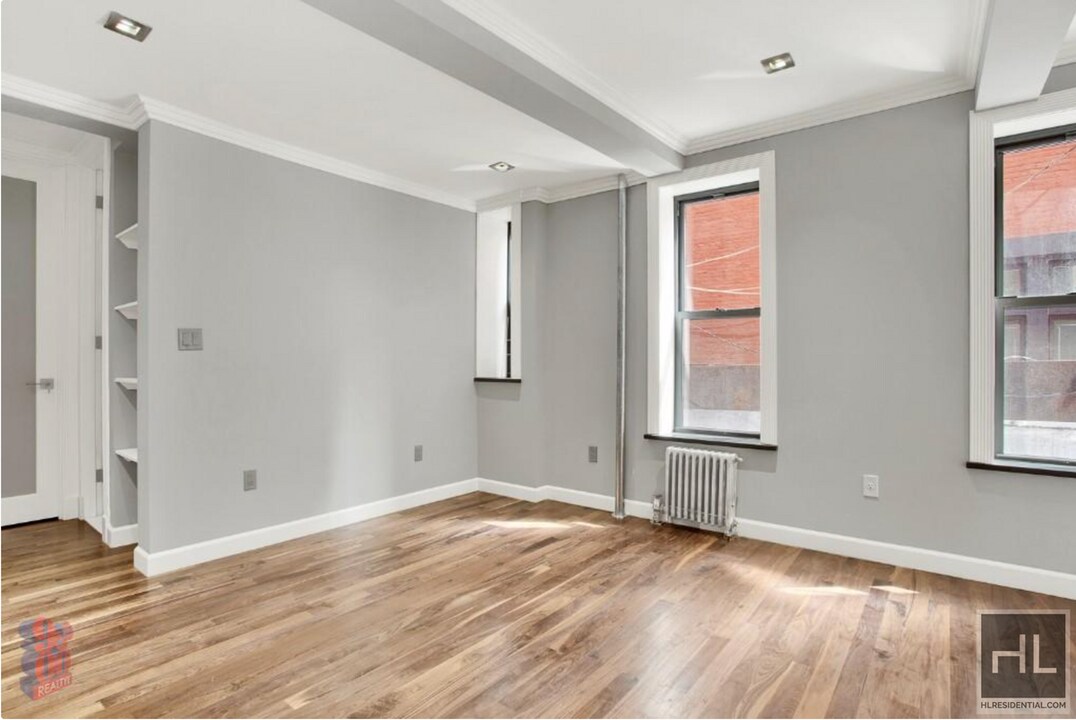 NO FEE Two Bed in East Harlem! Won't Stay in New York, NY - Building Photo
