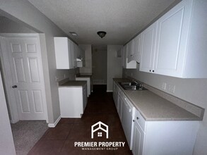 1116 Sunstar Dr in Cordova, TN - Building Photo - Building Photo