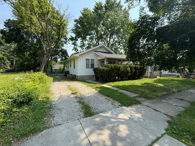 property at 2558 Tiffin St