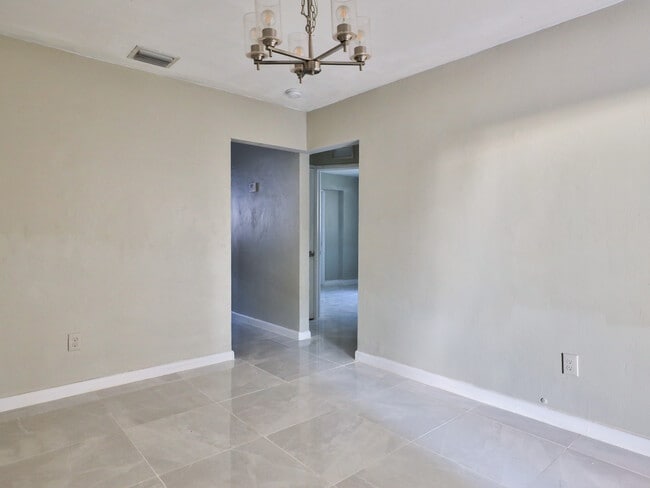 47 NW 151st St in Miami, FL - Building Photo - Building Photo