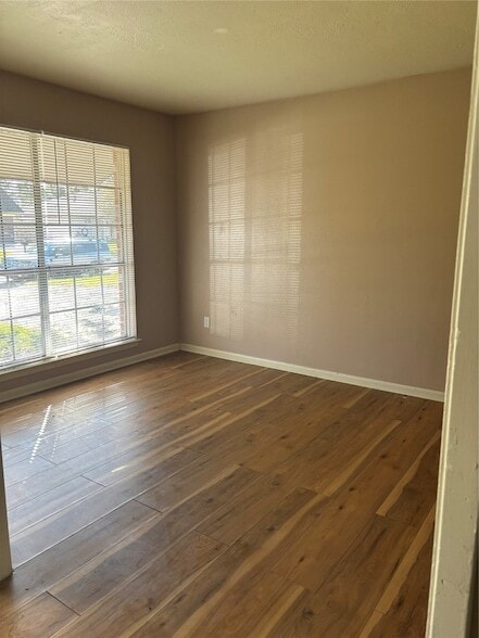 2114 Yorktown Ct N in League City, TX - Building Photo - Building Photo