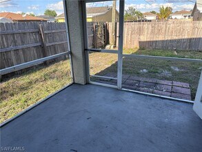 17483 Dumont Dr in Ft. Myers, FL - Building Photo - Building Photo