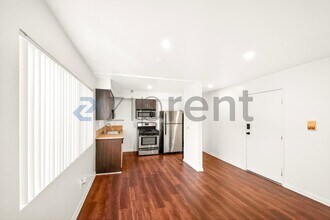 843 S Ardmore Ave in Los Angeles, CA - Building Photo - Building Photo