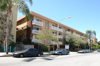 Preston House Apartments in Los Angeles, CA - Building Photo - Building Photo