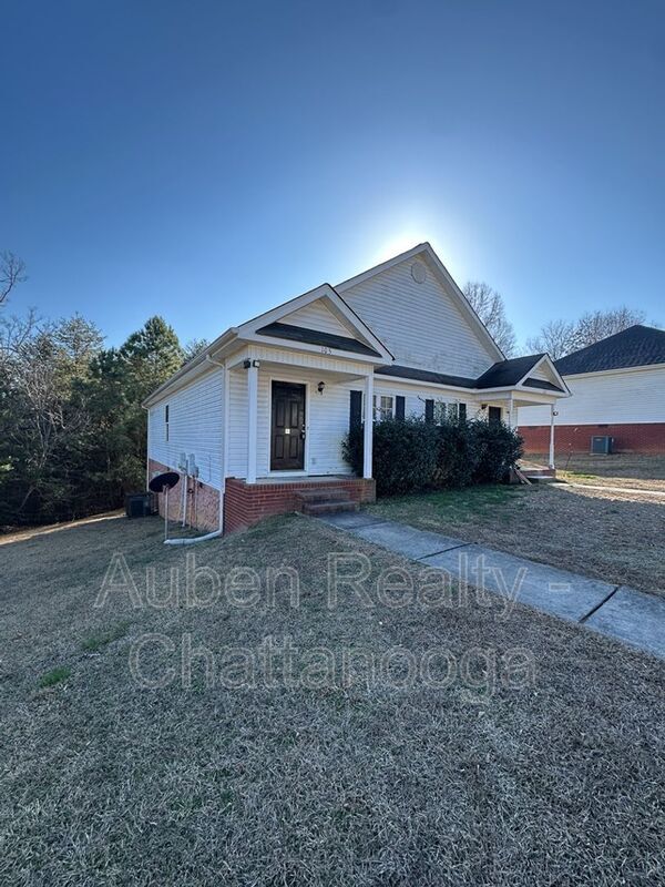 105 Muskett Dr in Chickamauga, GA - Building Photo - Building Photo