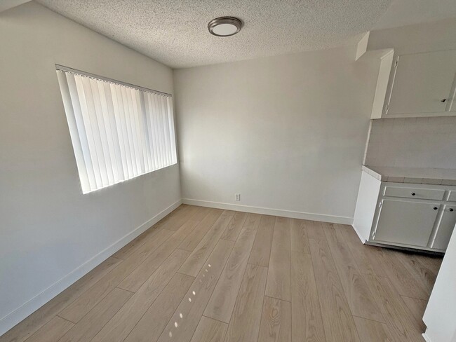 3620 139th St, Unit 4 in Hawthorne, CA - Building Photo - Building Photo