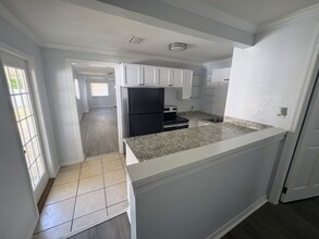 2203 Cochran St in Lakeland, FL - Building Photo - Building Photo