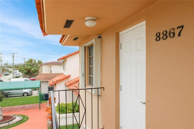 8867 SW 36th St in Miami, FL - Building Photo - Building Photo