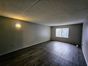 50 Island View Pl in Boston, MA - Building Photo - Building Photo