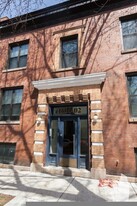 1614 W Belle Plaine Ave, Unit 1606-1 in Chicago, IL - Building Photo