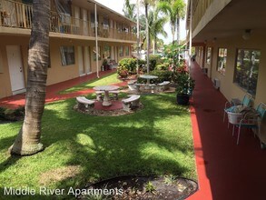 1821 Middle River Dr in Fort Lauderdale, FL - Building Photo - Building Photo