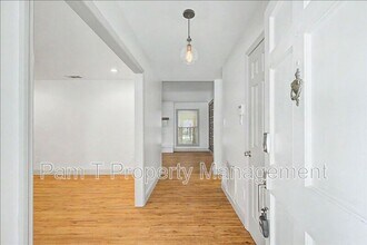 211 Hillary Rd in Savannah, GA - Building Photo - Building Photo