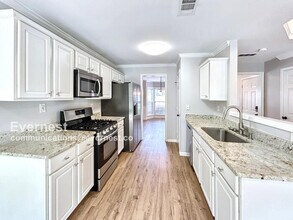 2576 Alvecot Cir SE in Atlanta, GA - Building Photo - Building Photo