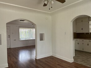 901 Castaic Ave in Bakersfield, CA - Building Photo - Building Photo