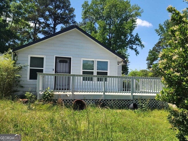 property at 4801 Delano Rd