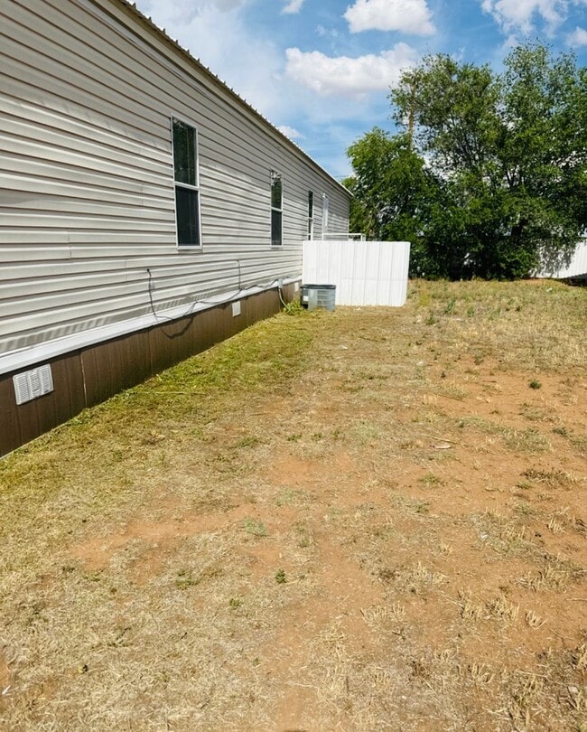 3509 Cesar Chavez Dr in Clovis, NM - Building Photo - Building Photo