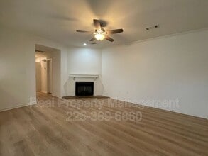 5084 Cumberland Cove Dr in Baton Rouge, LA - Building Photo - Building Photo