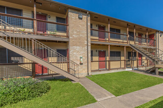 Eagles Landing in Beeville, TX - Foto de edificio - Building Photo