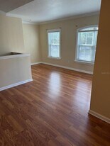 6512 Swissco Dr in Orlando, FL - Building Photo