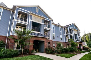 Independence Place Prince George in Prince George, VA - Building Photo