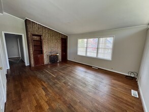 East Glenn Property in Auburn, AL - Building Photo - Building Photo