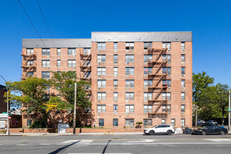 87-46 Chelsea St in Jamaica, NY - Building Photo - Building Photo