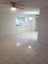 688 Burgundy L in Delray Beach, FL - Building Photo - Building Photo