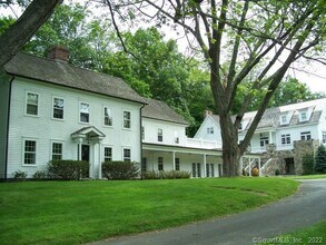 10 Sunny Ridge Rd in Washington, CT - Building Photo - Building Photo