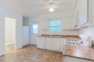 Walton Heights in Altoona, PA - Foto de edificio - Interior Photo