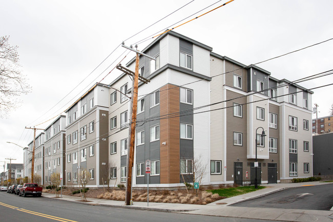 Orient Heights in Boston, MA - Foto de edificio - Building Photo