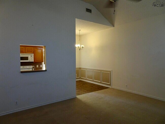 405 Swenson St in Burkburnett, TX - Building Photo - Building Photo