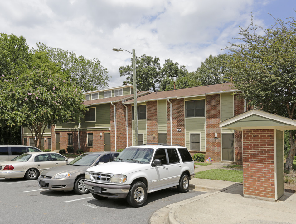 237 N Clarkson St in Charlotte, NC - Building Photo