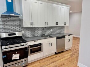 157 Prospect Ave in Bayonne, NJ - Building Photo - Building Photo