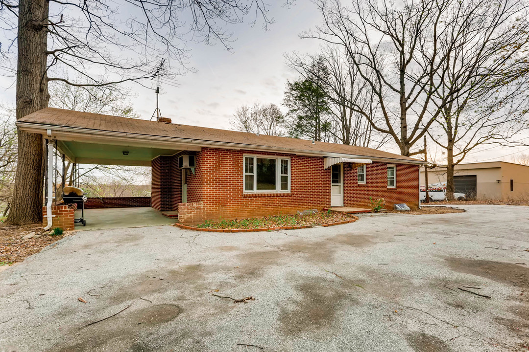 1707 Pulaski Hwy in Edgewood, MD - Building Photo