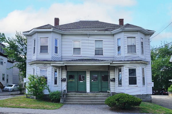 29 Maple St, Unit 29-1L in Waltham, MA - Foto de edificio