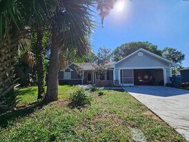 3300 Morven Dr in Spring Hill, FL - Building Photo