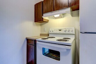 2613 SE 162nd Ave in Portland, OR - Building Photo - Building Photo