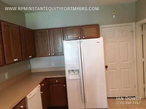 9837 Catena Way in Ft. Myers, FL - Building Photo - Building Photo