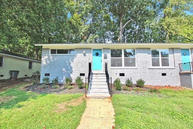 property at 1618 Herrin Ave