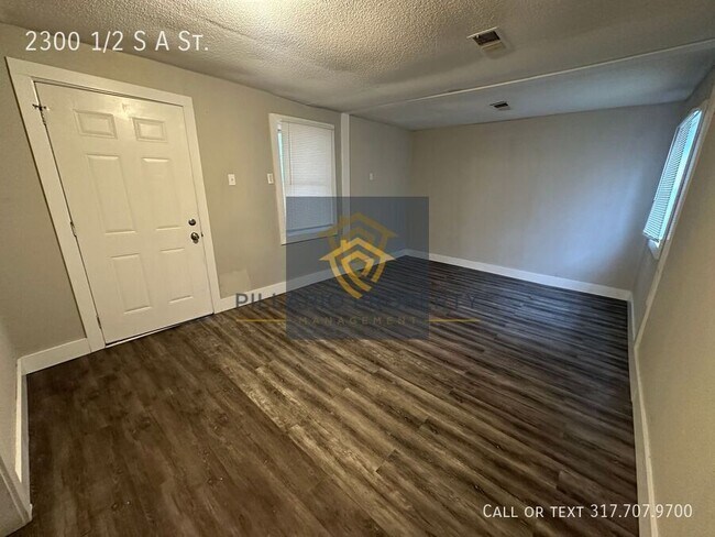 2300 S A St in Elwood, IN - Building Photo - Building Photo