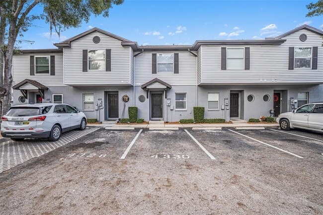 4330 Har Paul Cir in Tampa, FL - Building Photo - Building Photo