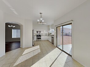 5727 Shady Grove Dr in Tucson, AZ - Building Photo - Building Photo