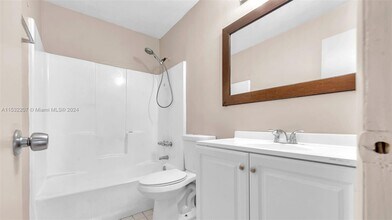 6116 SW 39th St, Unit A in Miramar, FL - Building Photo - Building Photo